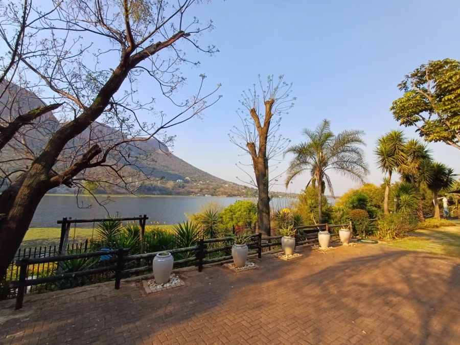 3 Bedroom Property for Sale in Kosmos North West